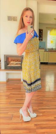 Nové šaty s volánem a páskem, vel s/m,doca, s