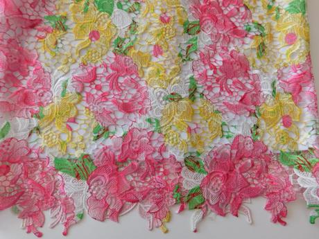 Dámské společenské šaty, 38