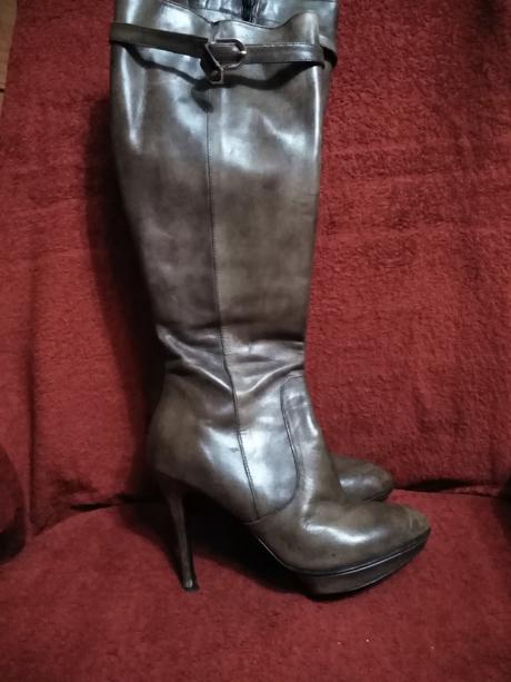 Hnědé dámské kozačky pravá kůže, 39