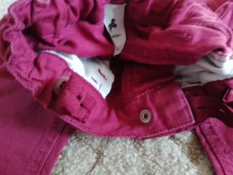 Fialové rifličky vel.104 pěkný stav, c&a,92