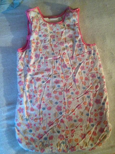 Dívčí spací pytel květy, včely, srdce, cherokee