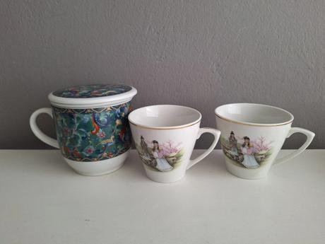 Hrníček na čaj + 2x šálek jako dárek, 