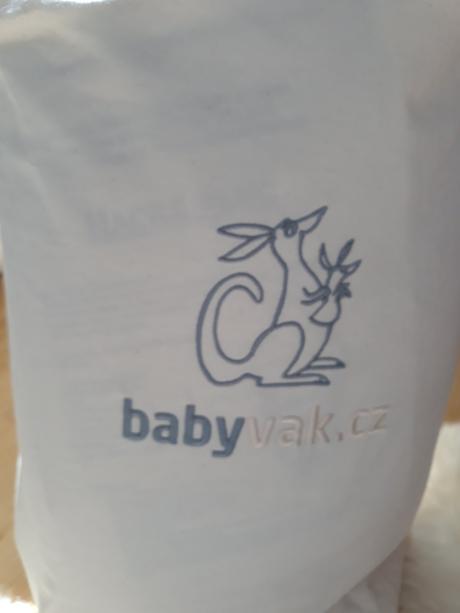 Baby vak -hacka,temer nova,po 1 diteti, barva bezo, 