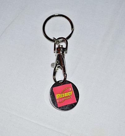 Přívěsek na klíče - žeton do košíku,