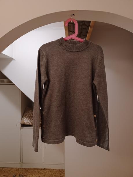 Svetr lindex s ozdobnými knoflíky 134/140, lindex,140