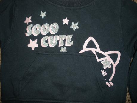 Mikina s kočičkou, 104