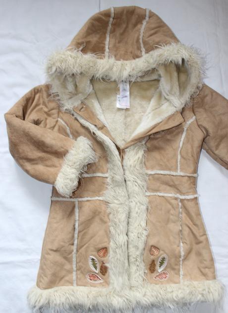 Bj48. luxusní kožíšek s minnie 5-6 let, disney,116