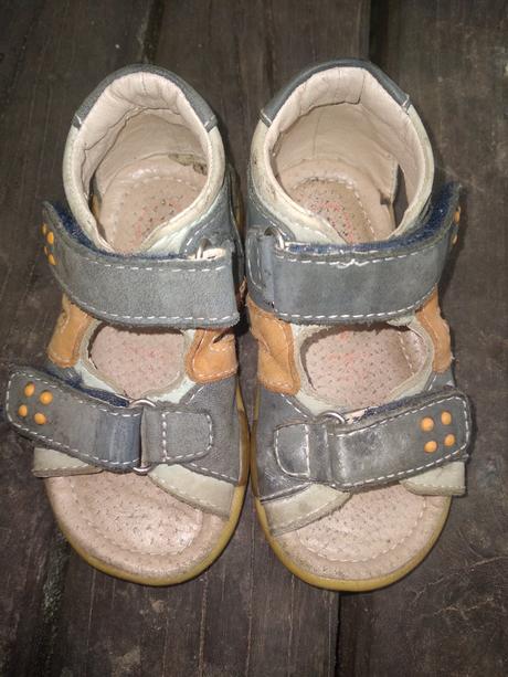 Dětské sandálky vel. 22, vnit.stélka 14 cm, bären-schuhe,22