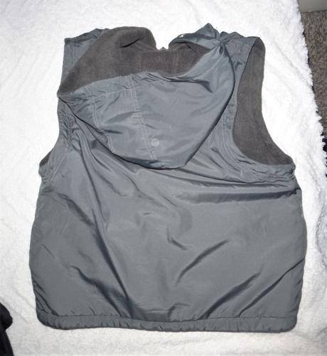 Oboustranná vesta klučičí - vel.cca 146 a více, 146