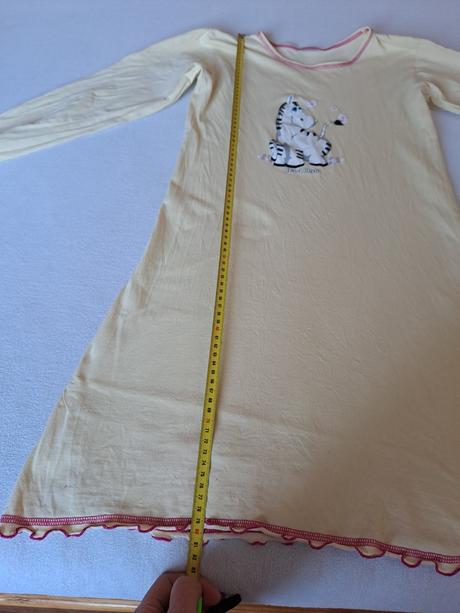 Dívčí noční košilka, vel. 152, 152