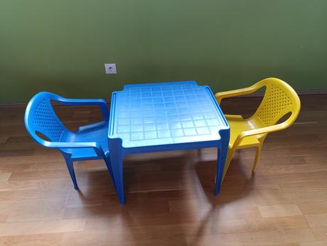 Dětský plastový nabytek,