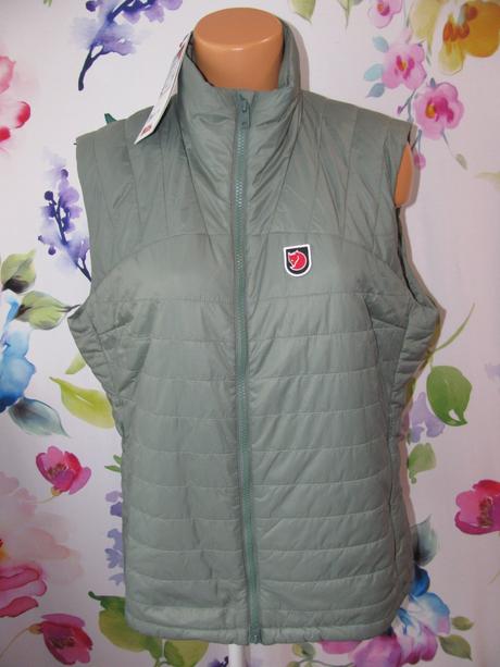 Luxusní lehká dámská vesta švédské zn.fjällräven, xl