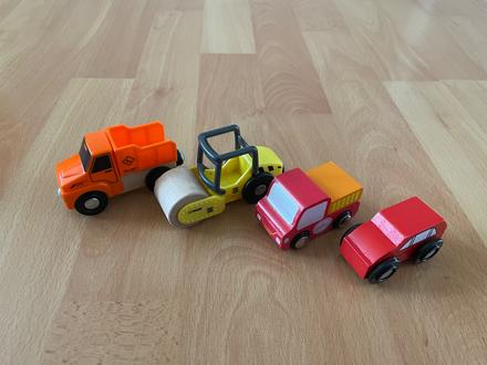 Autíčka ke dřevěné vláčkodráze, 