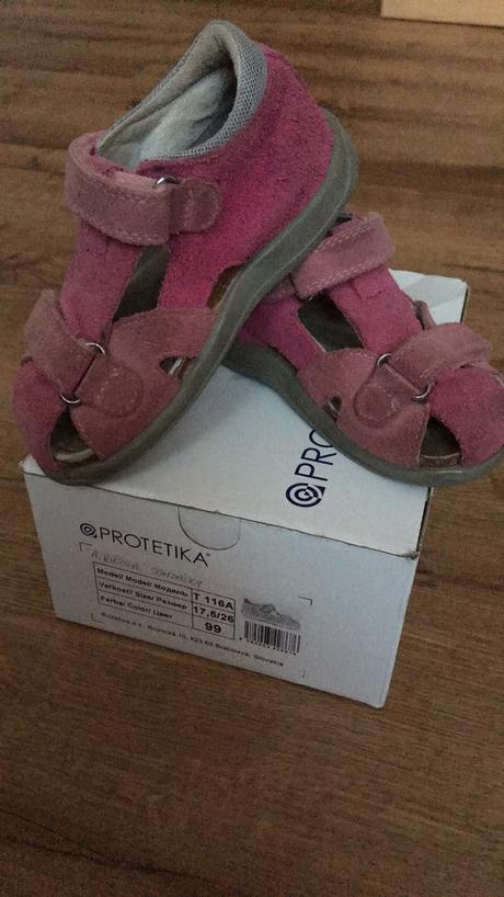 Růžové sandálky protetika (vel. 26), protetika,26