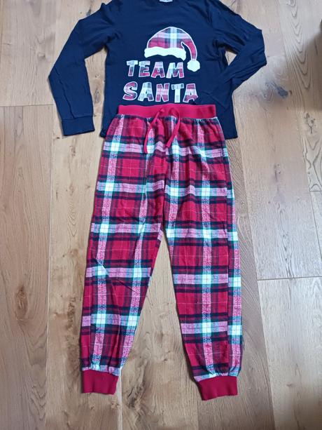 Pyžamko č.146/152, 146