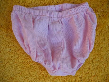 Kalhotky pod šaty, 68