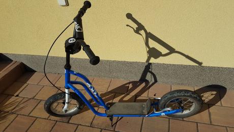 Koloběžka yedoo two, yedoo