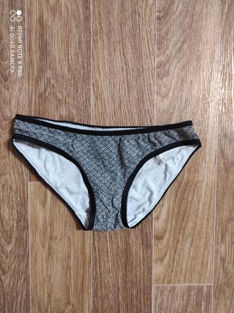 Spodní kalhotky, 134