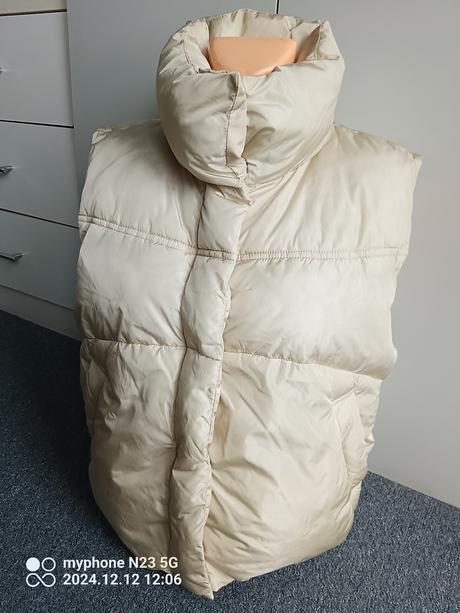 Vesta zn."reserved" vel."m", reserved,m