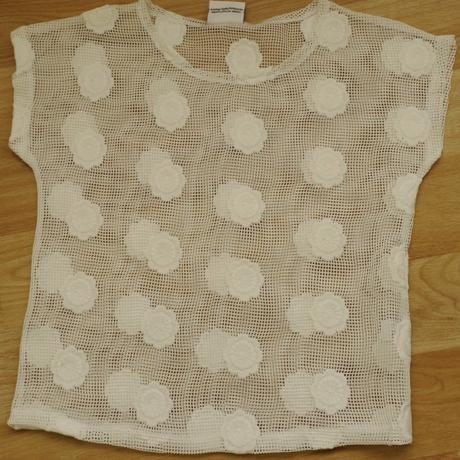 Sitovane tricko bile s vysivkami kyticek 146/152, yigga,146