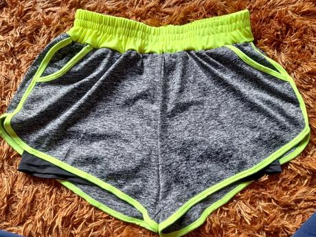 Kraťasy, šortky žluté holčičí na léto,sport, 152