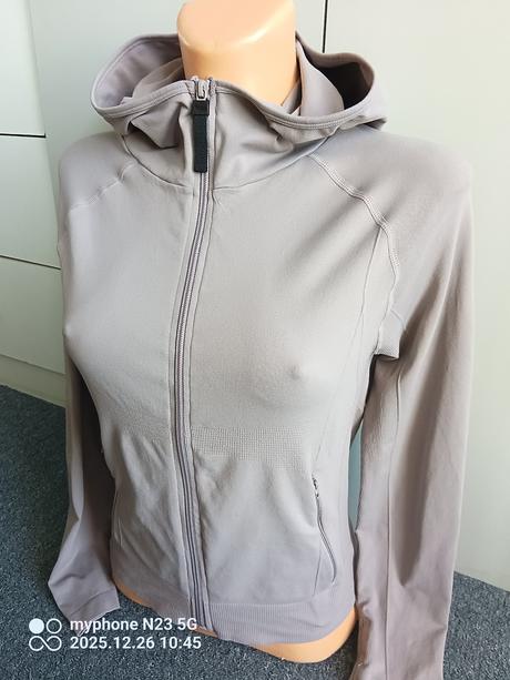 Mikina zn."think fit" vel.'40/42", 40