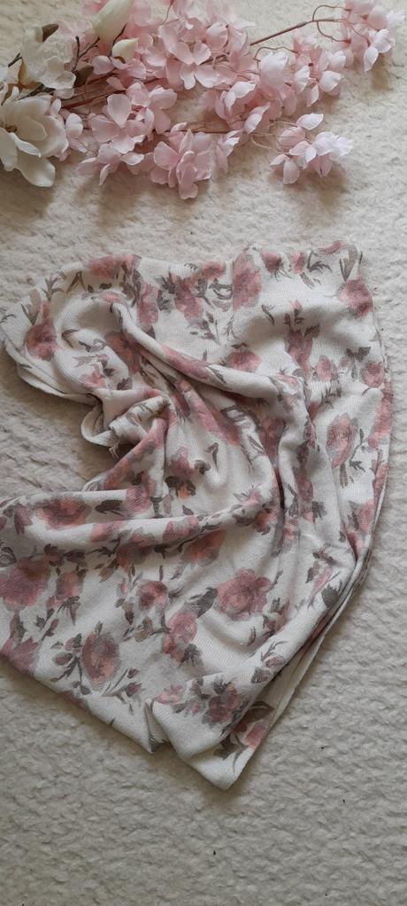 Květovaný tunelový šál, h&m