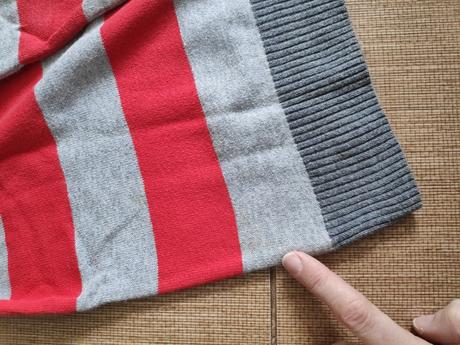 Svetr s kapucí vel.128, next,128