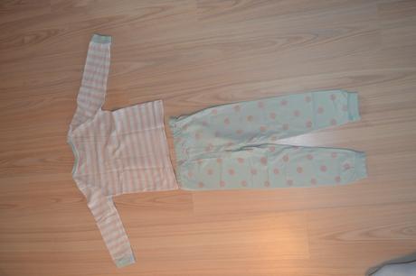 Dětské pyžamo, 104