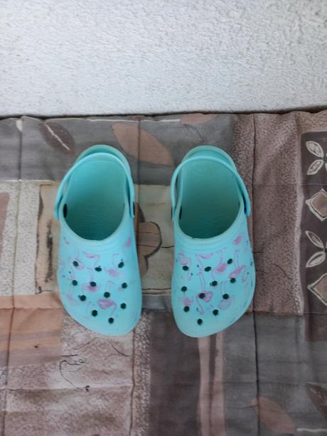Světle modré nazouváky typu crocs, 30