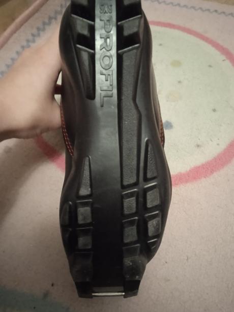 Boty na běžky, atomic,34