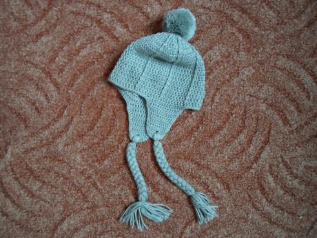 Šedá zimní čepice čepička ušanka háčkovaná, 110