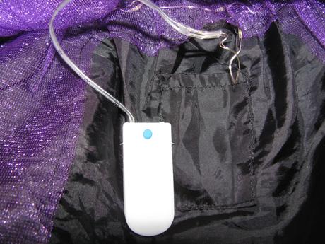 Karnevalový kostým-krásná malá čarodějka, 