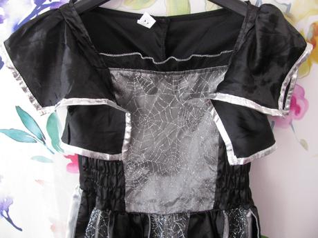 Karnevalový kostým-šaty krásné čarodějky,upírky, 