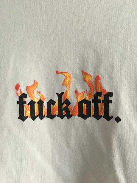 Vel. 34 béžové triko s nápisem, 34