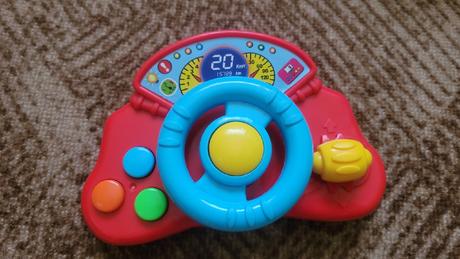 Hrací volant a auto se sklápěcí korbou, 