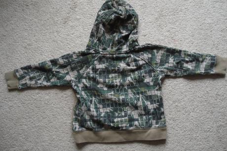 Mikina na lítačku, 104