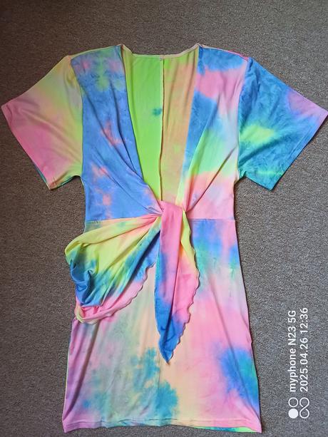 Tílko-mini šaty duhové vel."m", m