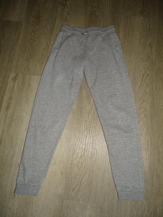 Tepláky, primark,146