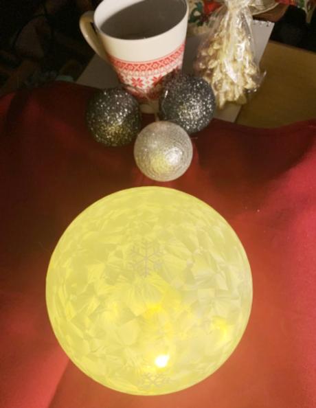 Světlo koule bílá s talířkem, 