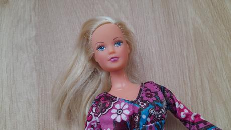 01 - "barbie" panenka + doplňky, 