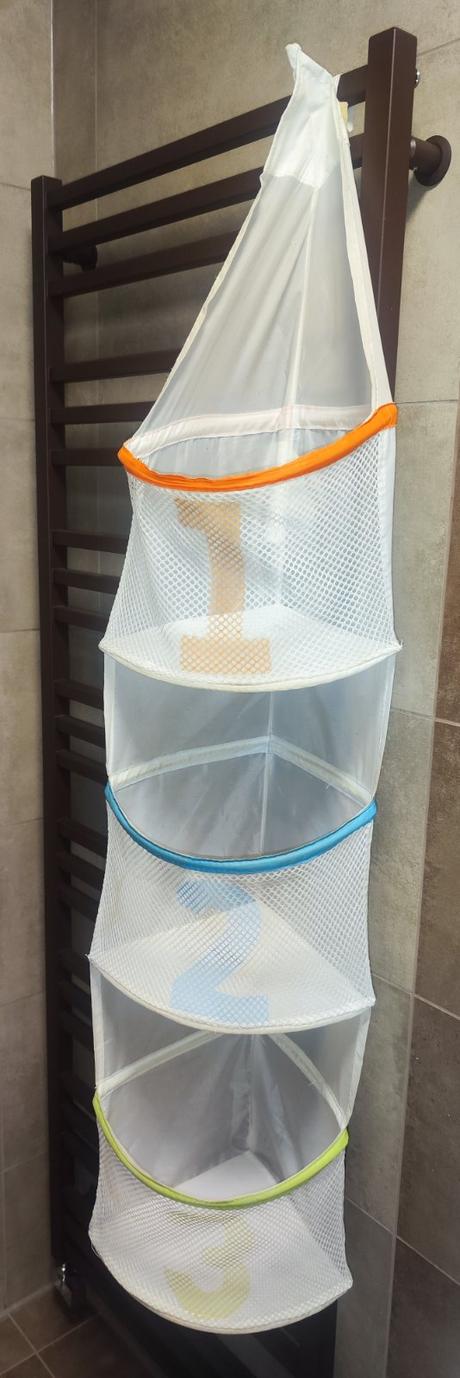 Rohový závěsný organizér ikea, 