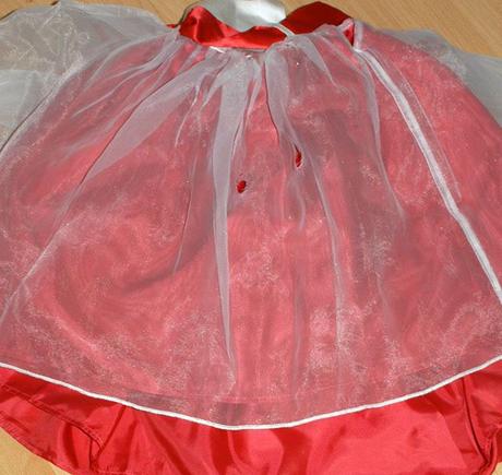 Slavnostní sváteční společenské šaty - vada, 92