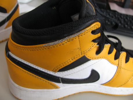 Dětské žluto-černo-bílé kotníkové tenisky jordan, air jordan,36