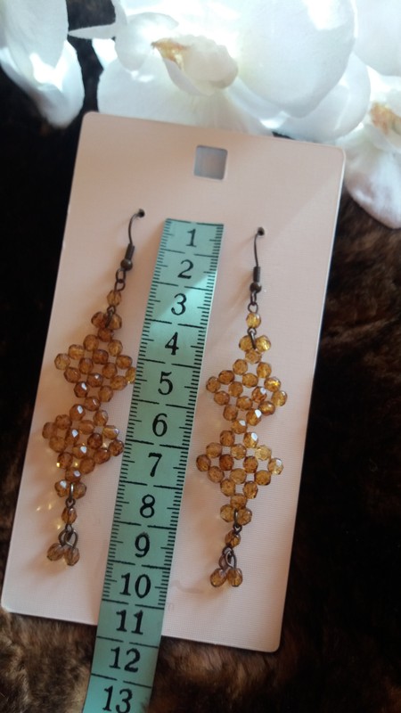 Korálkové dlouhé visací náušnice, 