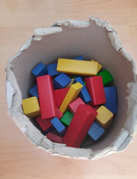 Kostky zn. eichhorn- balíkovna 50 kč,