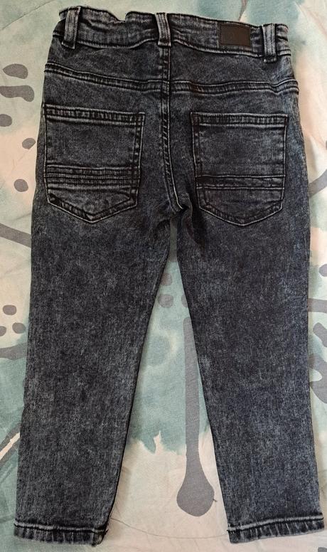 Trhané džíny, reserved,104