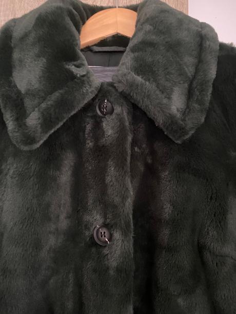 Elegantní kožíšek, 36