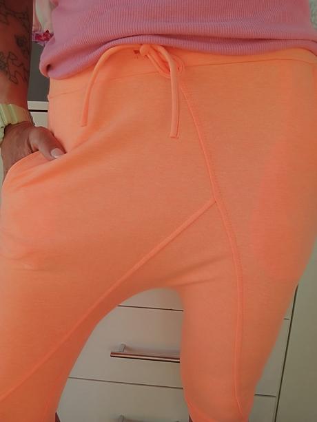 Neón oranžové baggy/nasrávačky vel."uni", 
