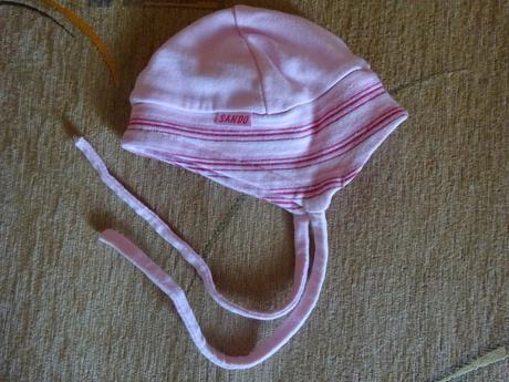 Čepička s proužky, vel. 0-3m, sando,56